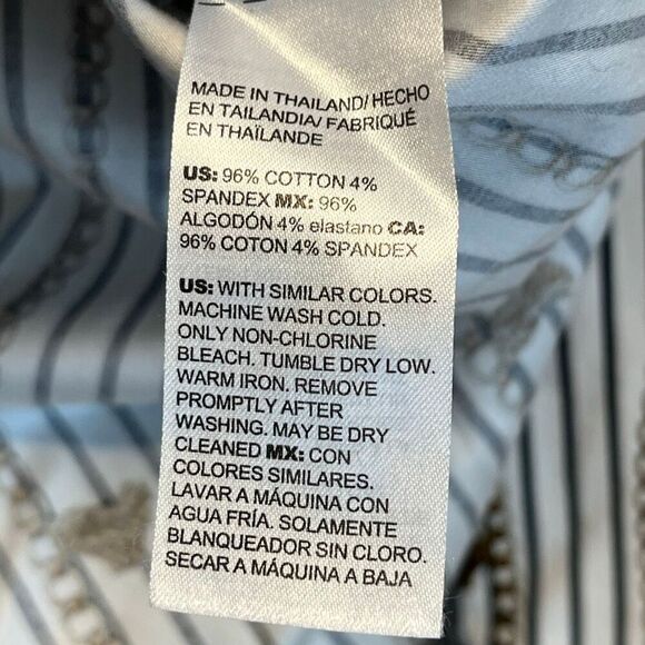 CHICO’S Women’s Button Down Shirt Size 1 (8) White Black Chain Tassel Print - Picture 4 of 9